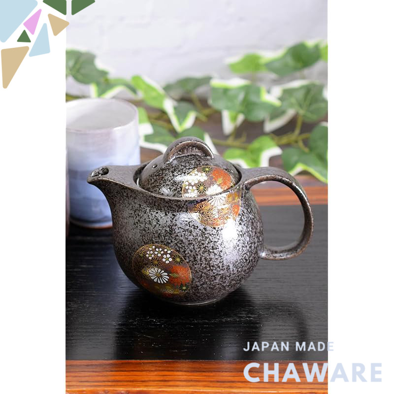 【made in japan】
Stylish Kyushu Teapot with Gold Flower Design, Made in Japan, Kutani Ware, Elegant T