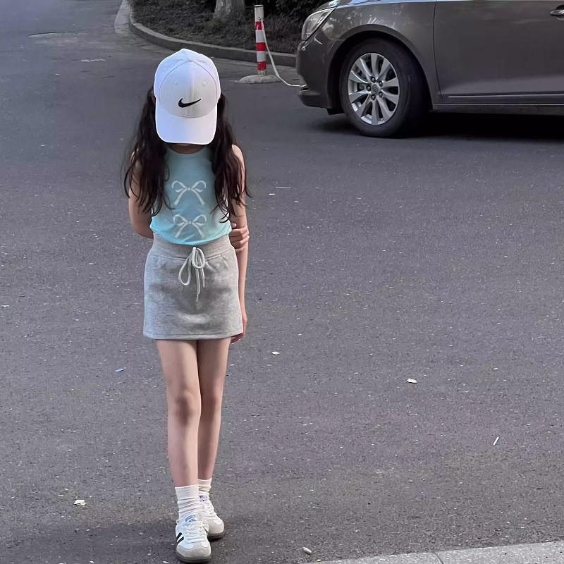 ฤดูร้อนสาวกระโปรงเด็กสีเทากระโปรงสั้นกระโปรงเด็กทารกแฟชั่นกระโปรงสะโพกกางเกงสาวเกาหลีเสื้อผ้า