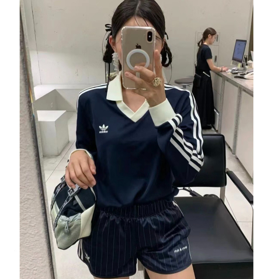 Adidas เสื้อยืดคอโปโลผ้าฝ้ายคอโปโลใหม่สําหรับผู้หญิง Clover Sport พร้อมแขนยาวสําหรับผู้หญิง
