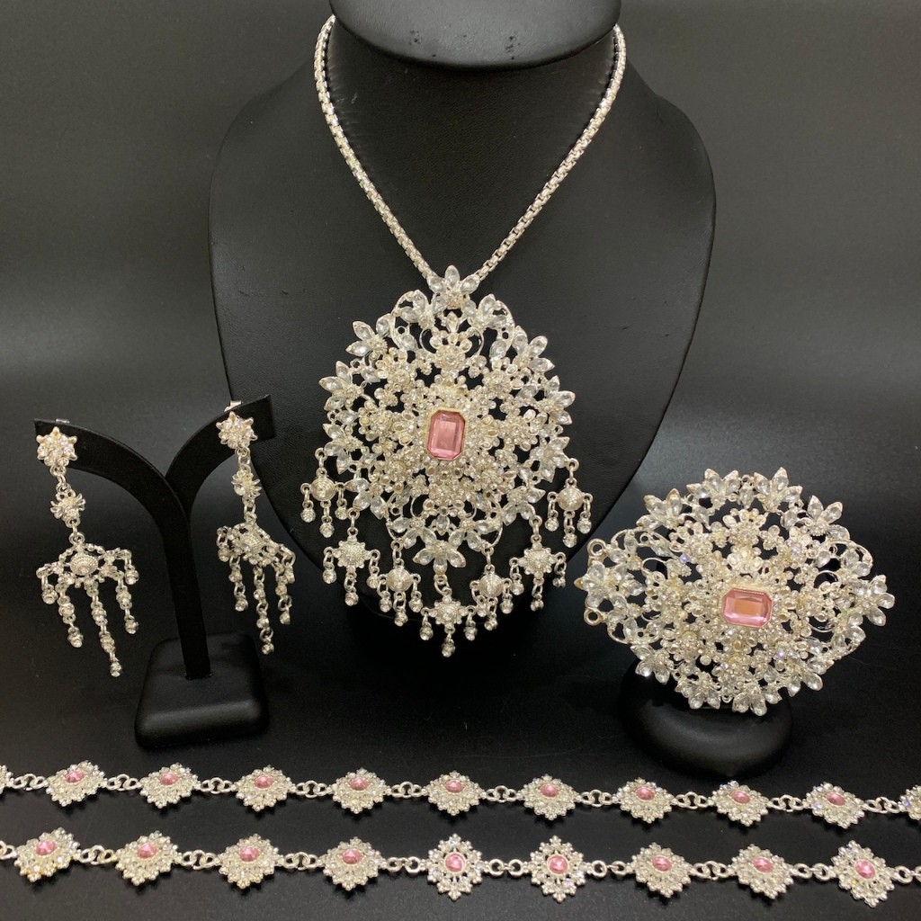 ชุดเซ็ทสร้อยคอเครื่องเงินครบชุด สำหรับเจ้าสาว สวยหวาน ละมุน เครื่องประดับไทยGRB