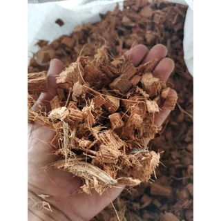 กาบมะพร้าว แบ่งขาย 500g. / 900g. (จากเปลือกมะพร้าว) ปุ๋ยจากธรรมชาติ ทำให้ดินโปร่ง เปลือกมะพร้าวสับ Coconut