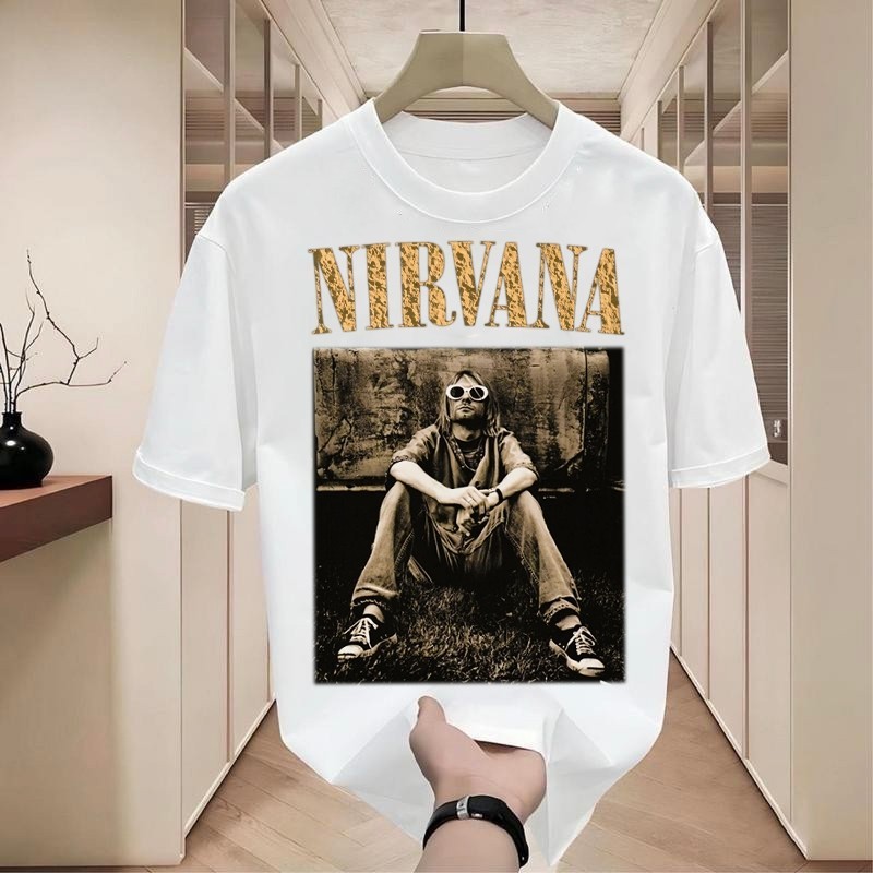 เสื้อยืดผู้ชายเท่ๆ คอกลมแขนสั้น สกรีนลายวงดนตรีสุดเท่ เสื้อวงสตรีทแฟชั่นวินเทจ nirvana เสื้อยืดผู้ชายอ้วน โอเวอร์ไซส์