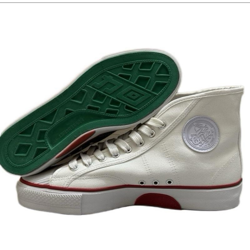 The Warrior WR 585 White Colour High Cut Sepak Tak Hijau (ขนาด 40 - 44)