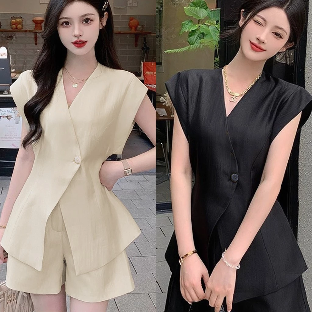 เสื้อสูทแขนกุด แต่งติดกระดุมไขว้ ทรงกระดุม 1 เม็ด สไตล์เกาหลี ผ้าฮานาโกะ มีซับใน ทรงสวย ใส่แล้วลูกคุณหนู ดูแพงมาก