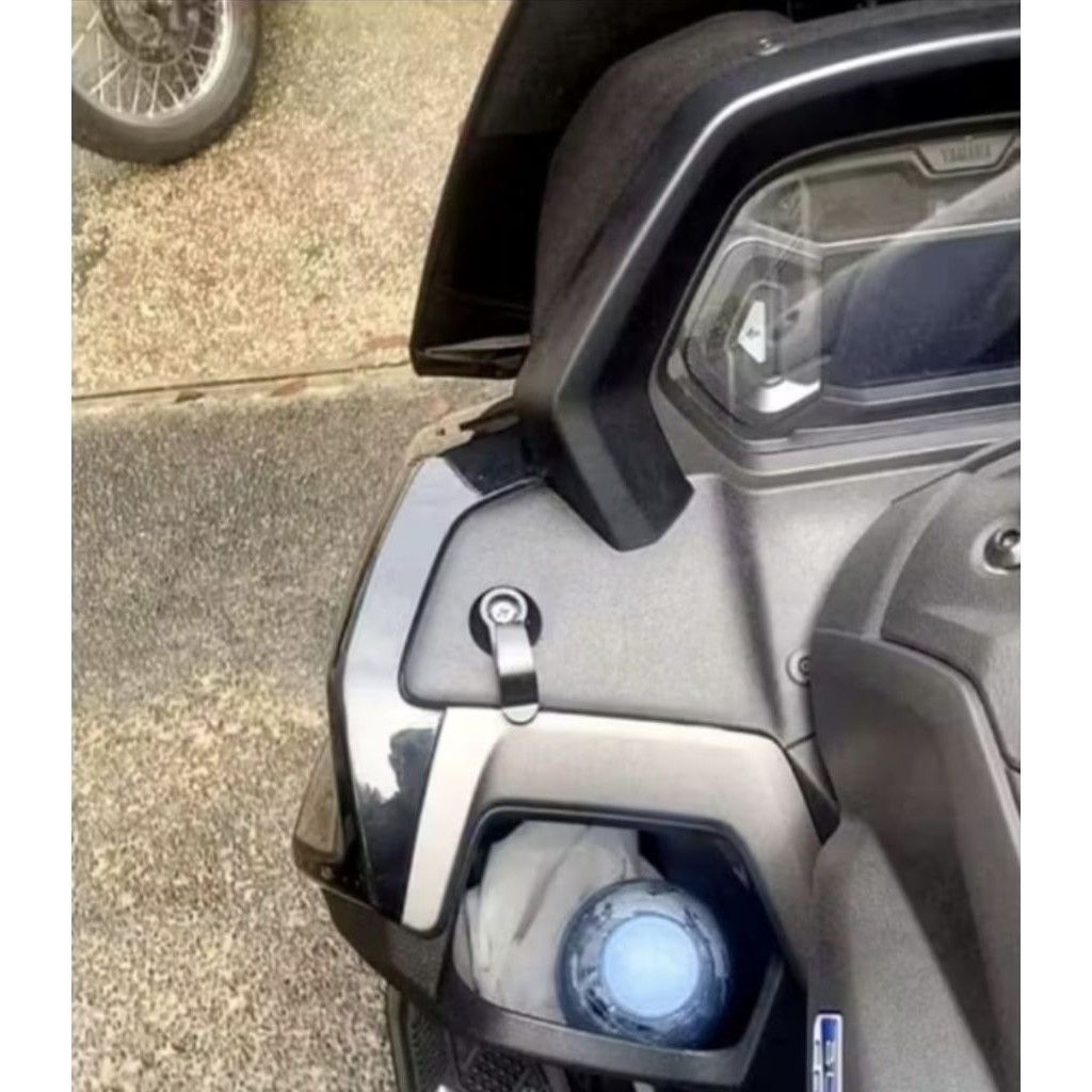 GANTUNGAN Nmax 2017-2025 Item Hanger Nmax 2017-2025 Item Hanger