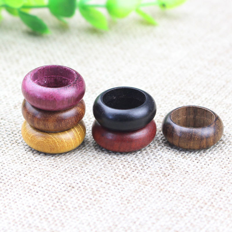 แหวนและสร้อยข้อมือไม้จันทร์ สีแดงและสีเขียว อุปกรณ์เสริมโบราณและทําเอง