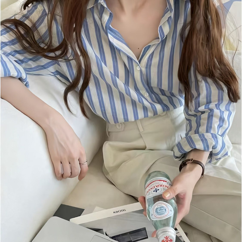 เสื้อเชิ้ตกันแดดแขนยาวทรงหลวมลายฤดูร้อนของผู้หญิง