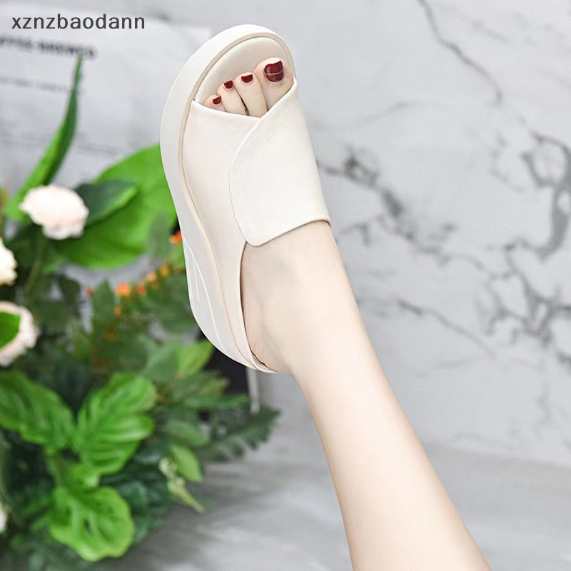[XZNZVV] รองเท้าส้นเตารีดพื้นหนาสีทึบลื่นลําลองรองเท้าแตะในร่มคู่ IKFG
