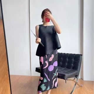 จีบ มิยาเกะ ออกแบบจีบด้านบนเสื้อกั๊ก สายรัด ผู้หญิงฤดูร้อนผิดปกติ ซอก หลวม ผอมลง ดูเสื้อยืดเก๋ด้านบน อิน ผู้หญิงเสื้อผ้