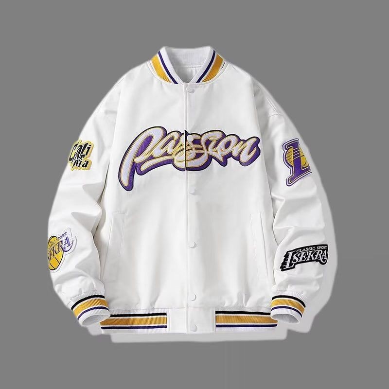 ชุดเบสบอลผู้ชายฤดูใบไม้ผลิฤดูใบไม้ร่วงปักอเมริกัน สูง ถนน เย็บแจ็คเก็ต เลเกอร์ส สีม่วงสีทองจับคู่หลวมเครื่องบินทิ้งระเบิดแจ็คเก็ต พร้อมสต็อกจัดส่งเร、棒球服男春秋刺绣美式高街拼接夹克湖人紫金配色宽松飞行员夹克外套 - รูปที่ 6