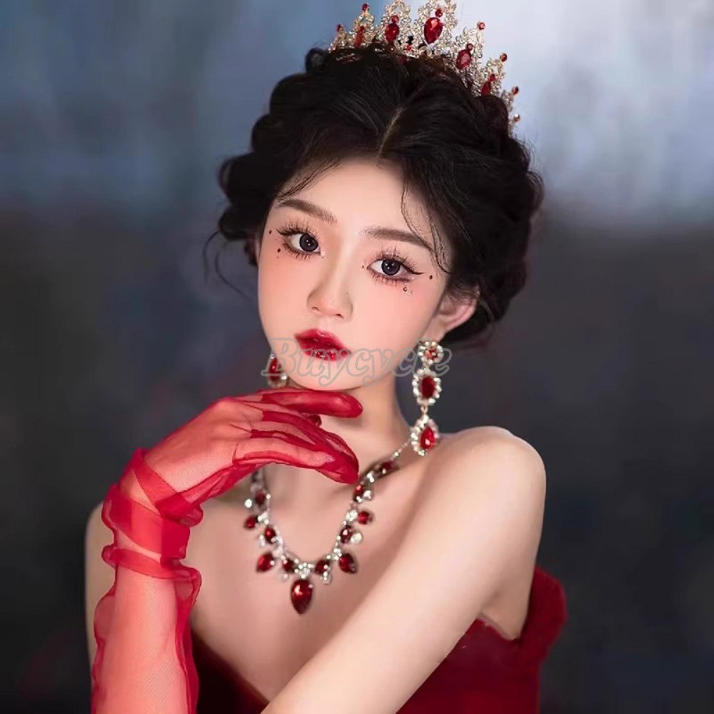 มงกุฎเจ้าสาวระดับไฮเอนด์เทพธิดา ชม. วงการบิน แฟชั่นย้อนยุคมงกุฎสีแดงต่างหูสร้อยคอชุด