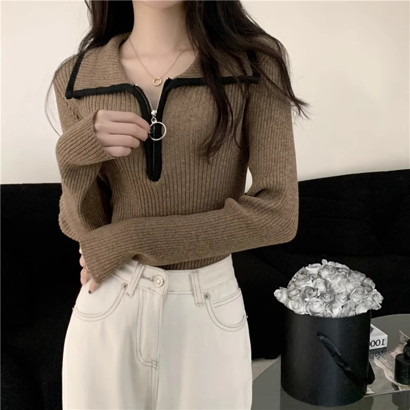 เสื้อสเวตเตอร์คอปกซิปสำหรับผู้หญิงแบบใหม่ฤดูใบไม้ร่วงและฤดูหนาวเสื้อแขนยาวใส่ด้านในเข้ารูปดูสูงเสื้อถักลายหลุมเสื้อตัวในปิดม้าและเข็มนอก mcit