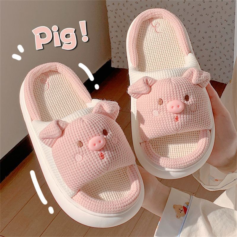 ใหม่สําหรับปี 2026หมูน่ารักสี่ฤดูกาลรองเท้าแตะผ้าลินินการ์ตูนกันลื่นในร่มฤดูใบไม้ผลิฤดูใบไม้ร่วงสบายบ้านคู่บ้านหนา-พื้นรองเท้า20250713
