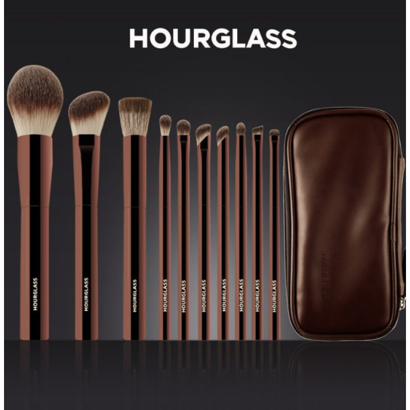HOURGLASS แปรงแต่งหน้า Non-Powder-Absorbing Blush Brush