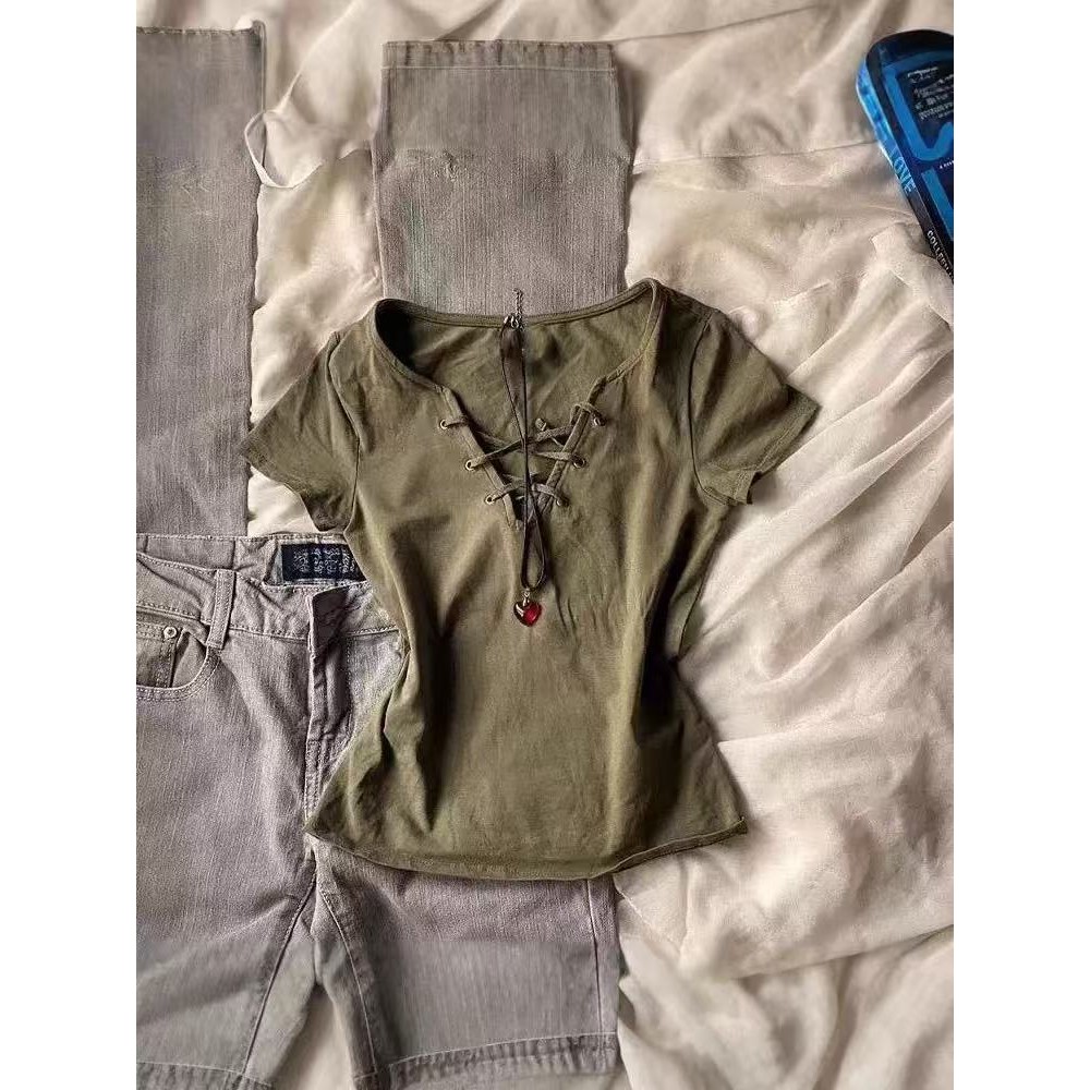 207 เสื้อยืดแขนสั้น สไตล์อเมริกันเรโทร ดีไซน์เนคไท แฟชั่นลำลอง ระดับไฮเอนด์ ทรงเข้ารูป หวานและเท่ เหมาะสำหรับฤดูร้อน มา