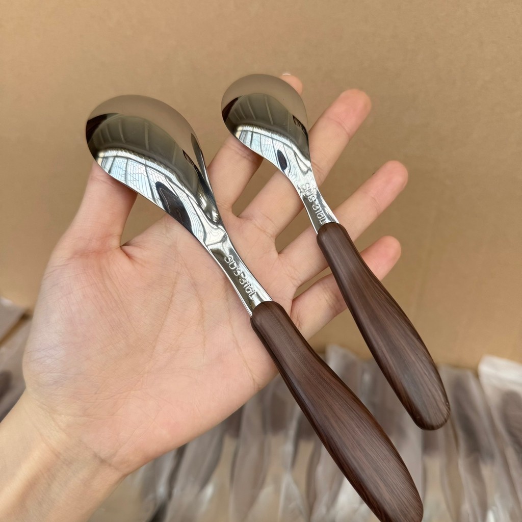 [เก็บสินค้าของคุณเอง] [คุณภาพสูง] 18/10 ช้อนส้อมสแตนเลสครัวเรือนกินช้อนส้อมมูลค่าสูง RGU5