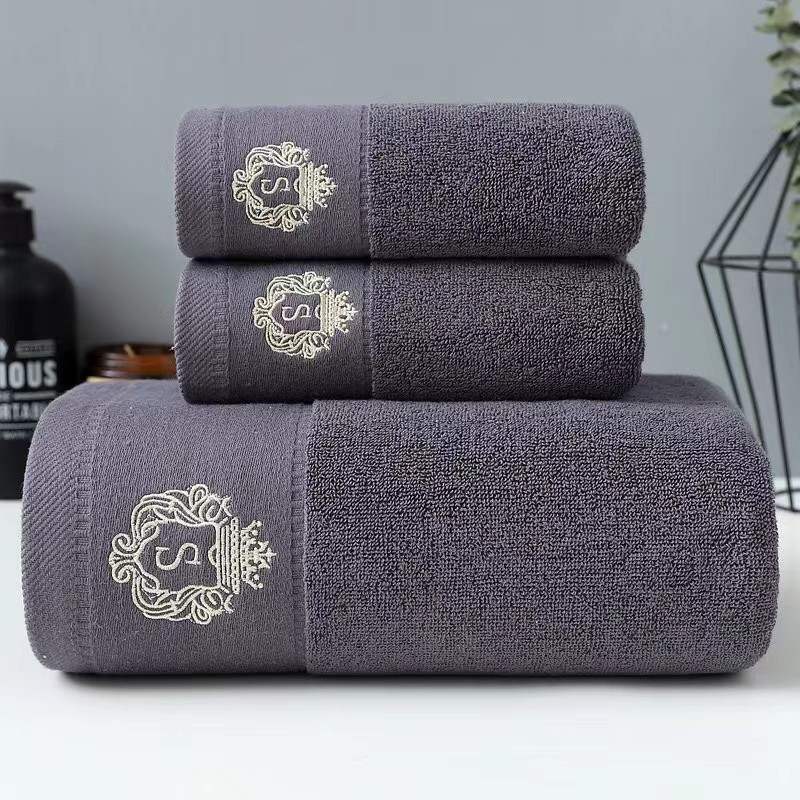 ผ้าเช็ดตัวไซส์ใหญ่พิเศษ โลโก้สีทอง ผ้าCotton 100% ขนาด70x140 Cm ซับน้ำดี ขนไม่หลุด ผ้าหนานุ่มสบาย