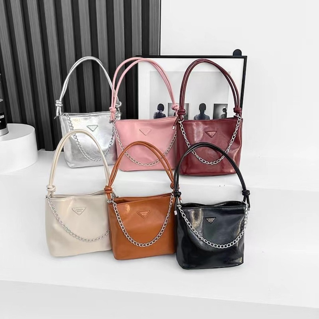 【พร้อมส่ง】miss bag fashion กระเป๋าสะพาย ดีไซน์ไม่ซ้ำใคร ทันสมัย เหมาะสำหรับกลุ่มแฟชั่นใหม่ในปี