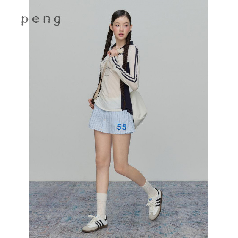 Peng เวอร์ชั่นเกาหลีสีดําสีขาวสีคมชัดคอวีพิมพ์เสื้อยืดแขนยาวตัวอักษรสีฟ้าเย็บปักถักร้อยสีคมชัด A-Line แคบ @-