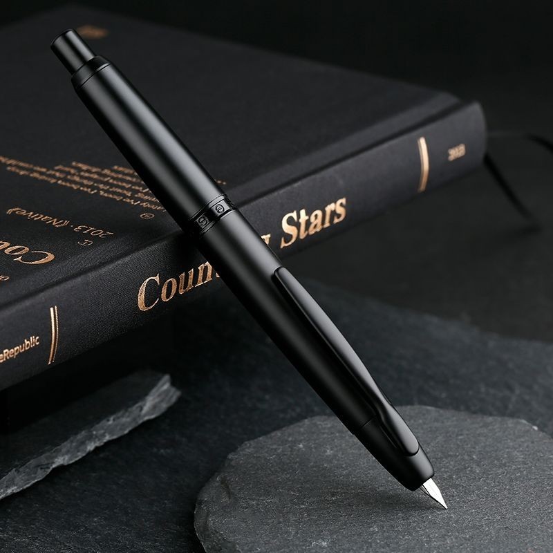 MAJOHN A1 fountain pen ปากกา  กดปากกายืดไสลด์ กดปลายออก สีเบเกอรี่โลหะ ปลายบาง