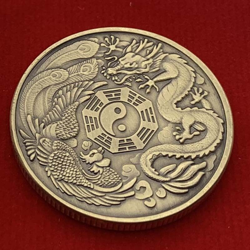 Bronze Eight-Diagram-Shaped Appetizer Commemorative Coin