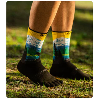 AONIJIE E4843 Unisex Colorful Sports Long Five-Toe Socks Stocking Thickened Terry Lining Toe Socks for Running Marathon
