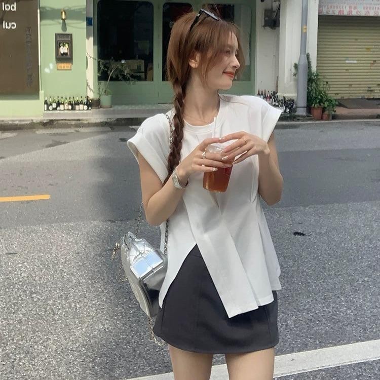 เสื้อยืดแขนล้ำ เย็บจีบด้านหน้า อกใหญ่ ผ้ายูนิ เกรด A เนื้อผ้านุ่ม แพทเทิร์นเก๋ A21 Chom KOB FTP84