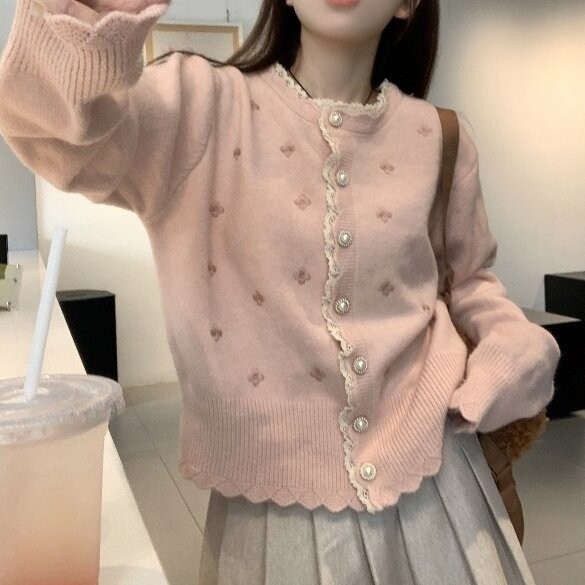 เสื้อสเวตเตอร์ถักลูกไม้ปักหวานเกาหลีสีชมพู เสื้อไหมพรมผู้หญิงกันหนาวใส่ในห้องแอทรงหลวม คาร์ดิแกนถักแขนยาว
