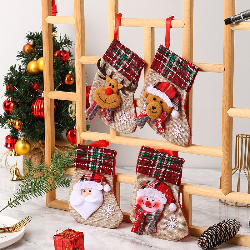 คริสต์มาสถุงน่อง Snowman Santa Elk Xmas Tree Fireplace เครื่องประดับของขวัญถุงขนม Home Navidad ถุงเท้าตกแต่งคริสต์มาสตกแต่ง Xmas Decor