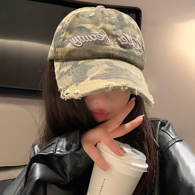 เวอร์ชั่นเกาหลีcamouflage Letterปักเบสบอลหมวกผู้หญิงฤดูใบไม้ร่วงฤดูหนาวRetro All-Matchเส้นรอบวงหัวใหญ่แสดงF