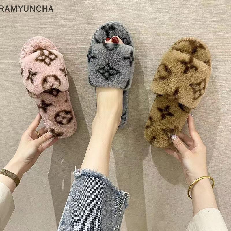 Ram ผู้หญิง Tie-dye Soft Plush เปิดนิ้วเท้ารองเท้าแตะผู้หญิงนุ่มลื่นรองเท้าแตะในร่มหรือรองเท้าแตะกลางแจ้ง OTC