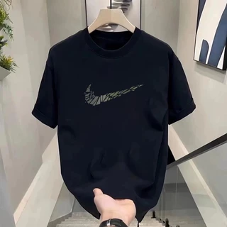 2024 แนวโน้มการออกแบบใหม่พิมพ์เสื้อยืด ผ้าฝ้าย 100% 200 กรัมน้ำหนักปอนด์แขนสั้นผู้ชายผู้หญิงคู่เสื้อระบายอากาศสบายสบาย ๆ