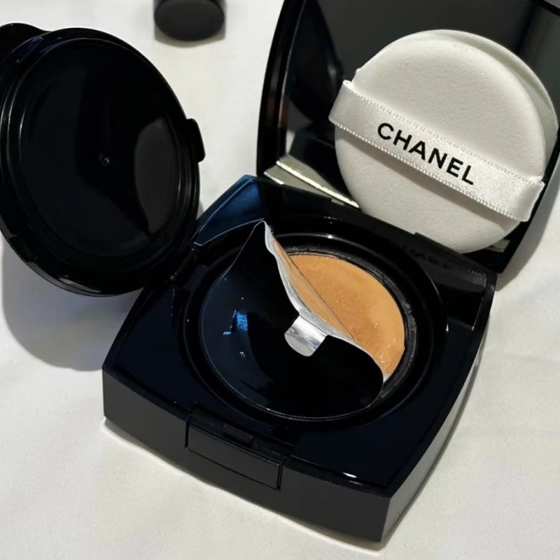 Q-12-Soft Light Long-Lasting Makeup Cushion สีดํา Square Matte คอนซีลเลอร์ติดทนนานน้ําหนักเบาควบคุมน