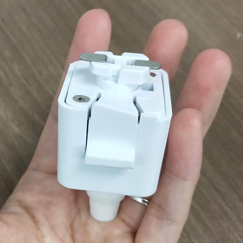 J-Type ตัวเชื่อมต่อแสงสําหรับ J-Style Single Circuit 2 สาย Track System - Juno อะแดปเตอร์ที่รองรับ, 