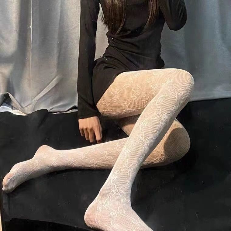 พลัสขนาดสาวอวบลูกไม้สีขาวถุงน่องตาข่ายถุงน่องสีดําของผู้หญิงถุงน่องบางอินเทรนด์เจเค加大码อ้วนมม白色丝网黑色丝女连款黑色丝女连款男女夏季新款白裤女士保暖内裤7.30