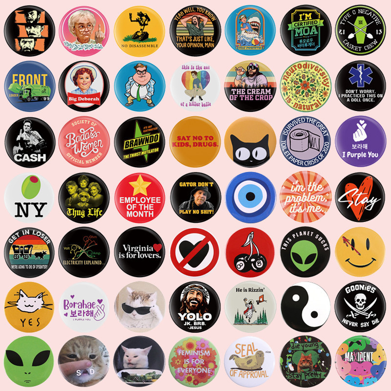 100 รูปแบบ 44mmTinplate Lapel เข ็ มกลัดแมวอะนิเมะข ้ อความ Pin น ่ ารักกระเป ๋ าเป ้ สะพายหลัง Badge อุปกรณ ์ เสริมเครื ่ องประดับของขวัญสําหรับเพื ่ อน