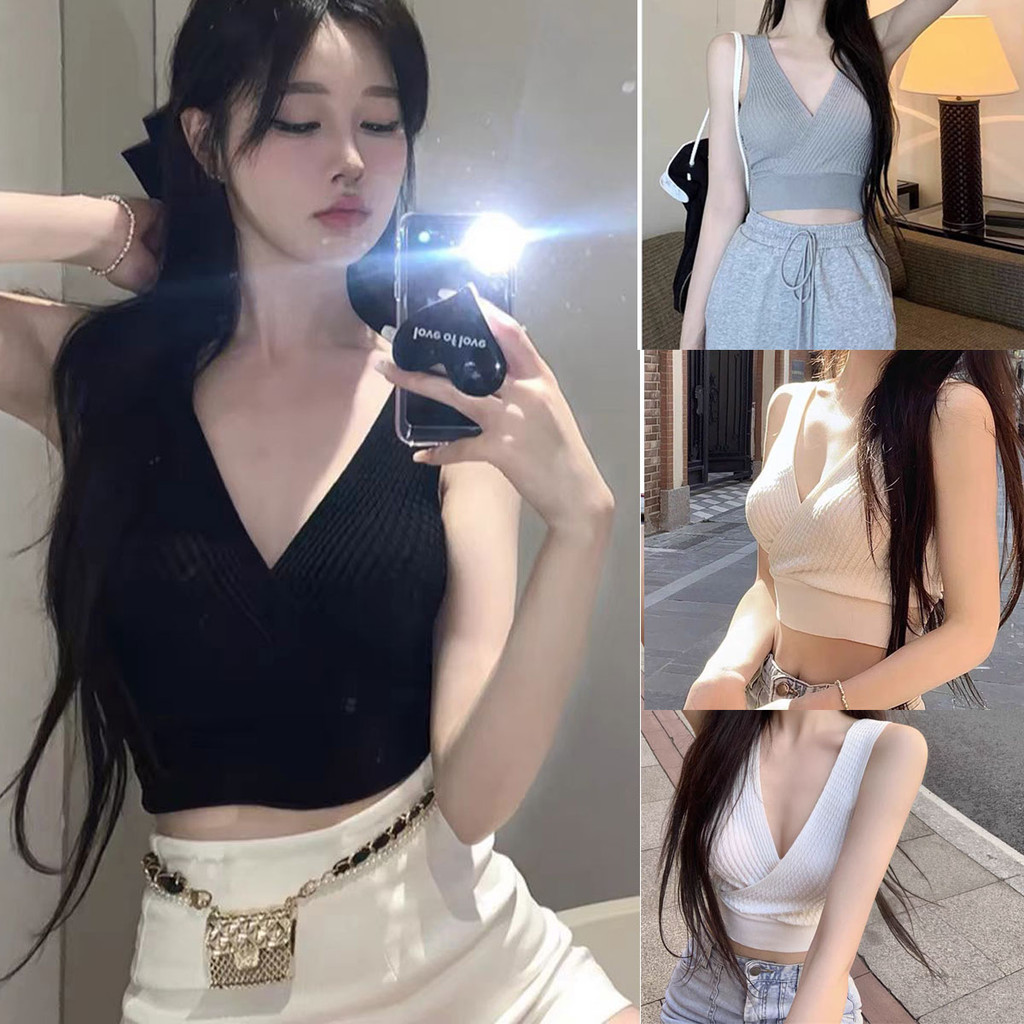 Dahong 🔥 28918  เสื้อครอปทอปทรงสามเหลี่ยม คอวี  เก๋หวานสาวร้อนเซ็กซี่  เข้ารูป  Y2K