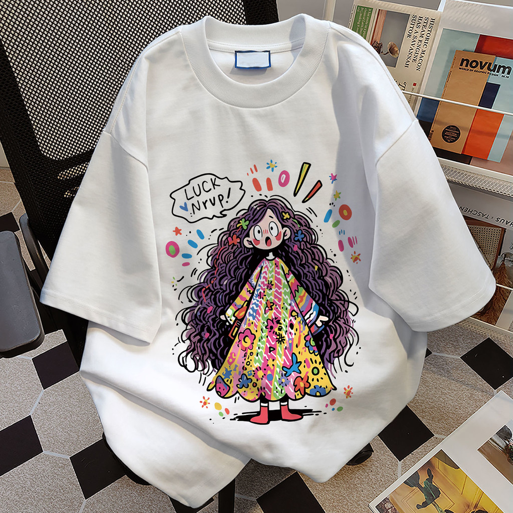 TIHIK เสื้อยืด ลายน่ารัก ผ้าคอตตอน โอเวอร์ไซส์ เสื้อยืดแขนสั้นพิมพ์ลายการ์ตูนสาวน้อย I000402