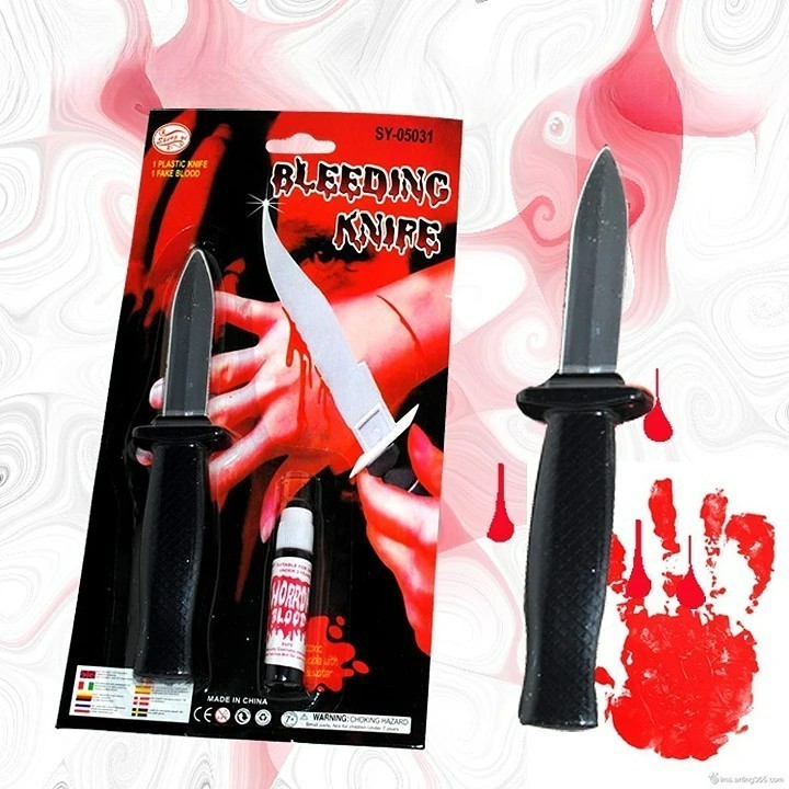 มีดปลอมพลาสติก ยืดหดได้ พร้อมเลือด Fake plastic knife, retractable, with blood ด่วนมีส่งGrabค่า