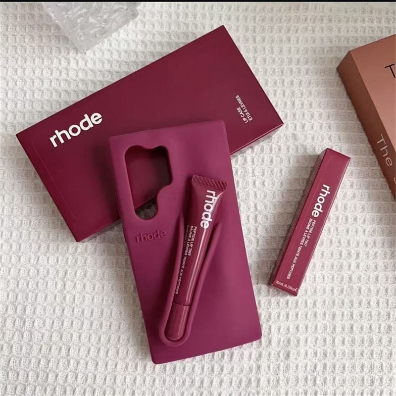 SAMSUNG พร้อมกล่องเคลือบริมฝีปากแฟชั่น Rhode เคสโทรศัพท์ซิลิโคนสําหรับSamsung A14 A15 S26 S25 S24 S23 Ultra S23 S24 S25 FE PlusแบบพกพาLip Glossปลอกนุ่มกันกระแทกMatteปกหลัง