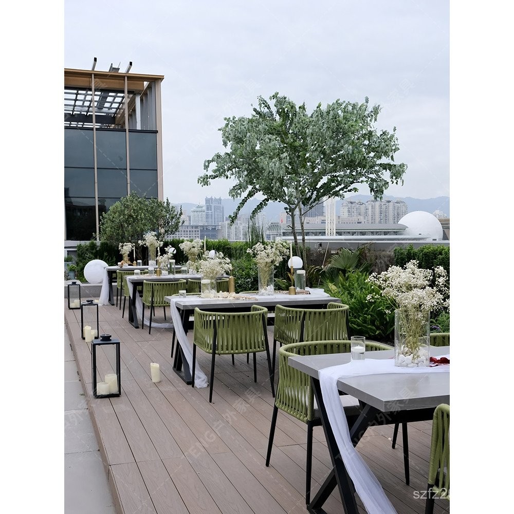 ร้านชานมเก้าอี้หวาย Cafe เปิดเก้าอี้พักผ่อนแผนกขาย B & B โต๊ะเก้าอี้กลางแจ้ง Courtyard ร้านอาหารผสม 