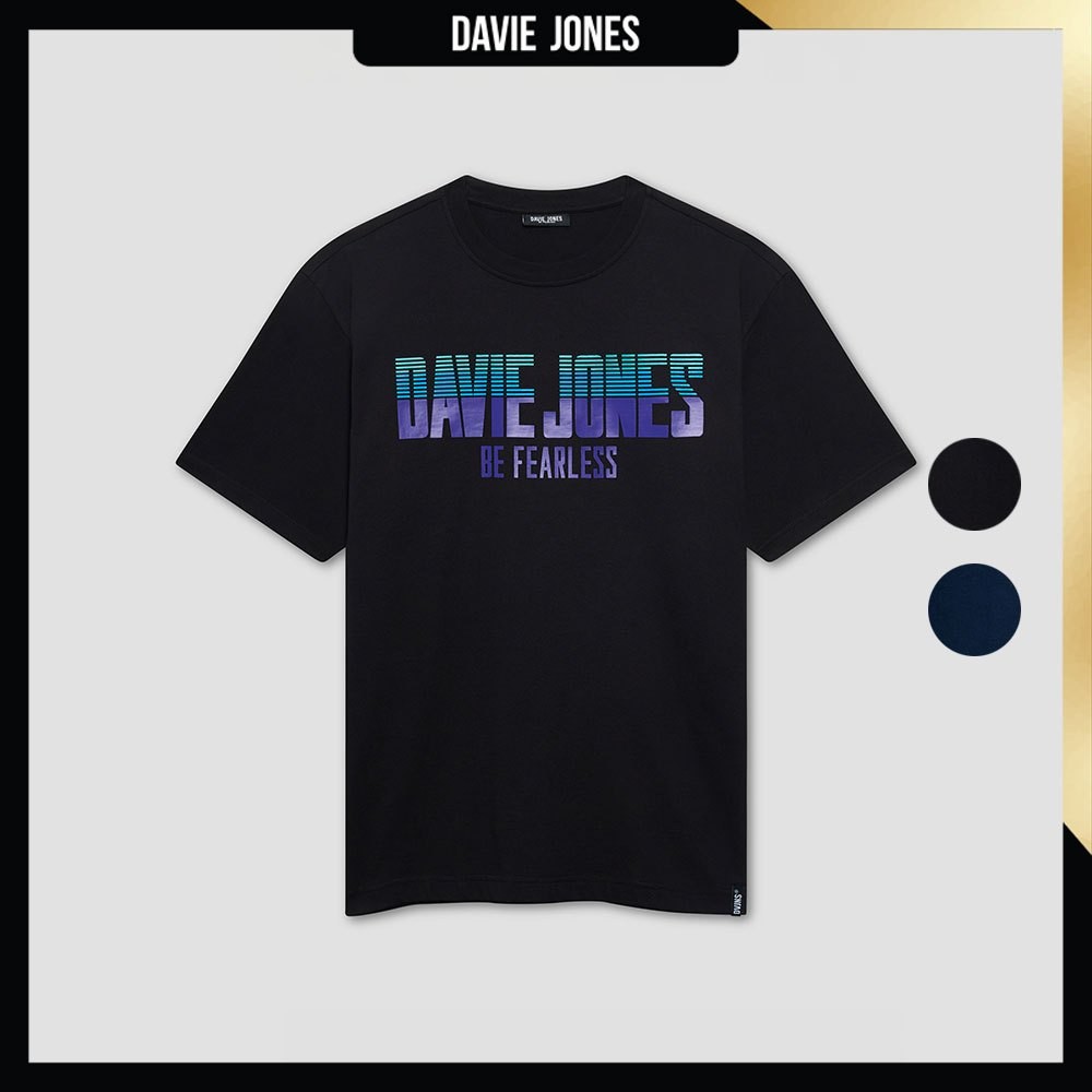 Davie Jones T-Shirt Oversize Fit ออกแบบโลโก้ มาพร้อมสีดำและสีกรมท่า