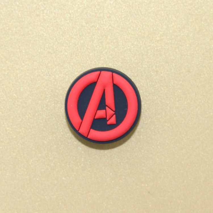 ใหม่ Crocs Jibbitz Charms /รองเท้าแตะ( คุณภาพสูง )/หัวเข็มขัดรองเท้า Mini Captain America