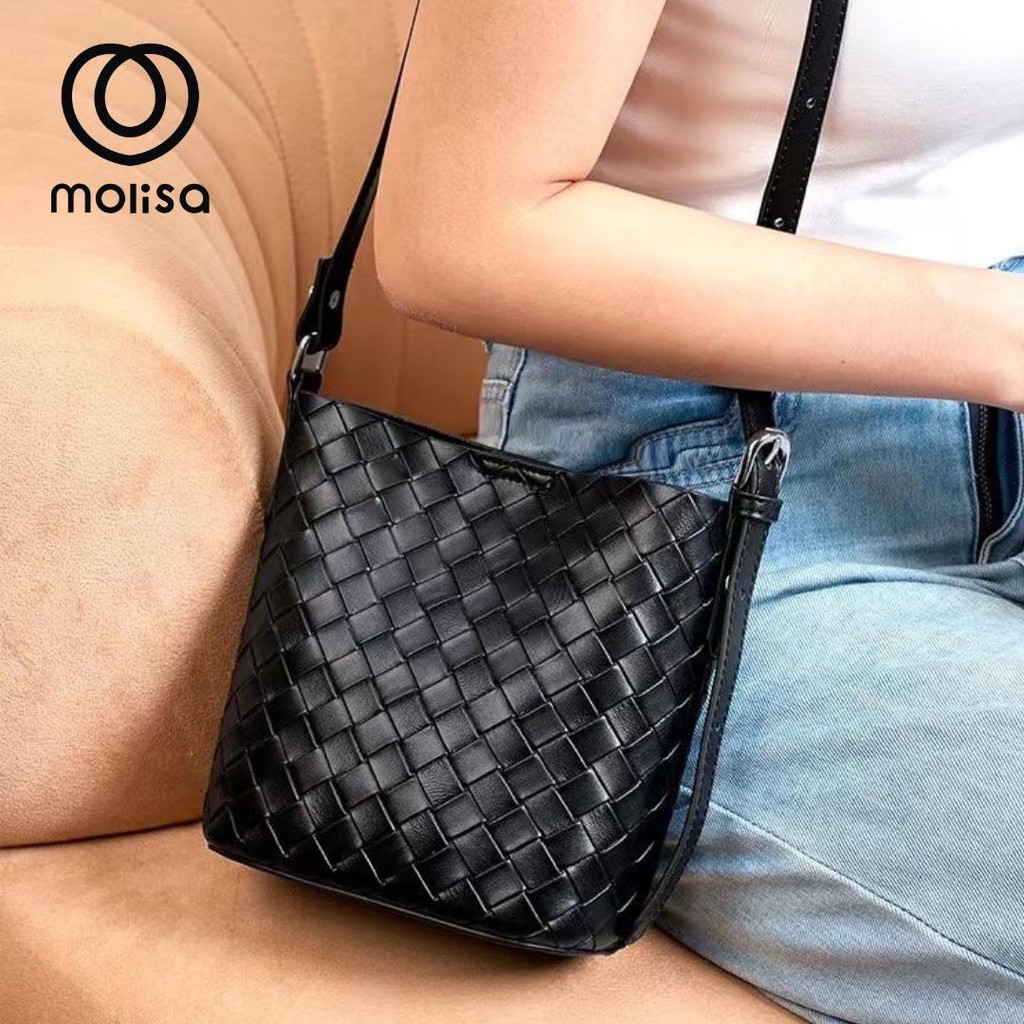Molisa กระเป๋าสะพายข้าง สะไตล์สาน หนังวัว สายปรับได้ ขนาดกะทัดรัด จุของได้เยอะ #88-6883