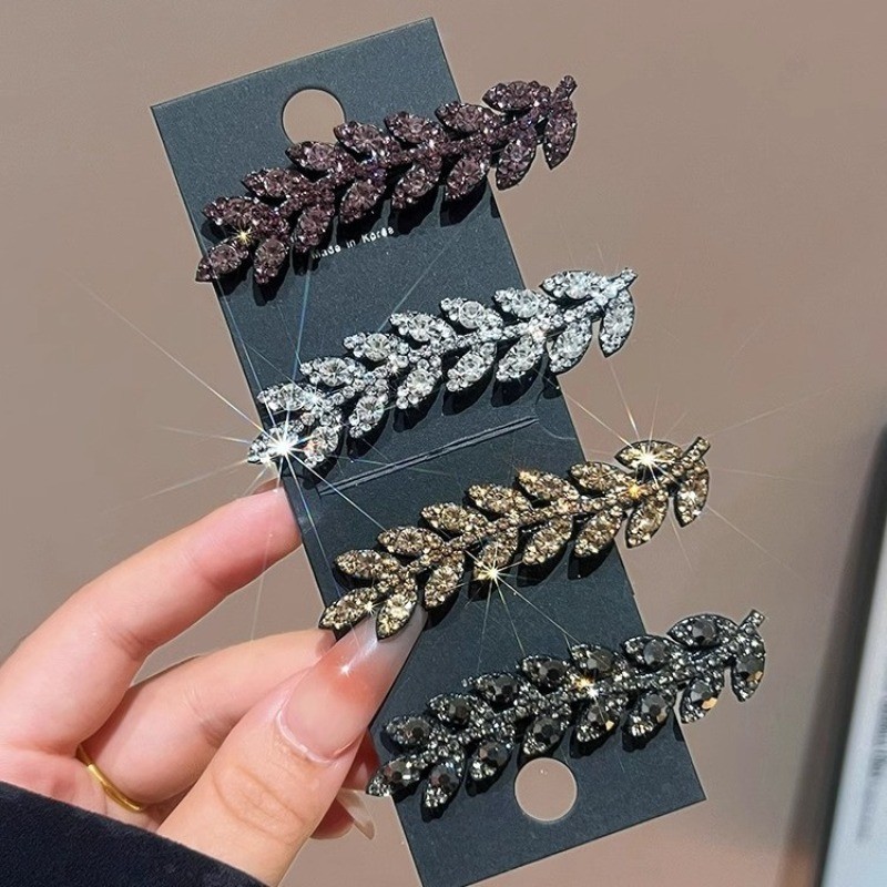 พลอยเทียม ข้าวสาลีหูกิ๊บหญิงใหม่คําคลิปหน้าผากด้านเรียบผมหัก ใบเรียกเก็บเงินเป็ด คลิปในปี 2024