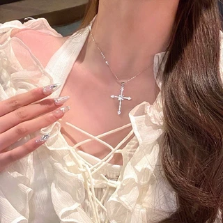 สร้อยคอจี้ไม้กางเขน สําหรับผู้หญิง คริสตัล สีเงิน กระดูกไหปลาร้า โซ่เค้นคอ เครื่องประดับ อุปกรณ์เสริม