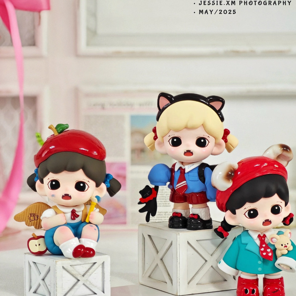ของแท้ Zoraa Cute Is Just Series Blind Box Figurine ของขวัญสําหรับเด็กผู้หญิง