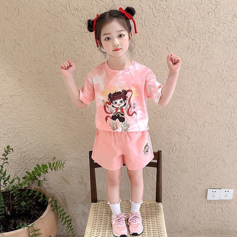 Nezha ชุดสาว Tie-Dye แขนสั้น T ชุด 2025 Nezha เสื้อผ้าเด็กเสื้อยืดกางเกงขาสั้นกีฬาชุดสองชิ้น Nezha ช