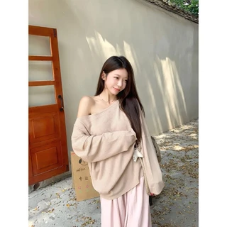 MOESSQUEEN เสื้อกันหนาวเซ็กซี่ไหล่เอียง-basic สีทึบสำหรับฤดูใบไม้ร่วงและหนาวปี #59962