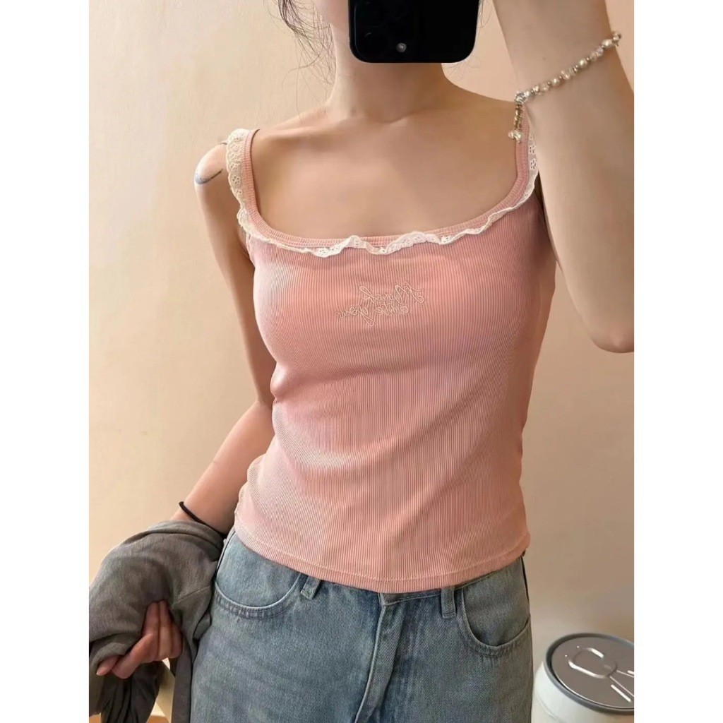 Mini shop🌸พร้อมส่ง🌸(FY1072) เสื้อสายเดี่ยว มีฟองน้ำ แต่งลูกไม้ สีพาสเทล ดีเทลปักลายตัวอักษรน่ารัก ใส่สบาย รูปที่ 4